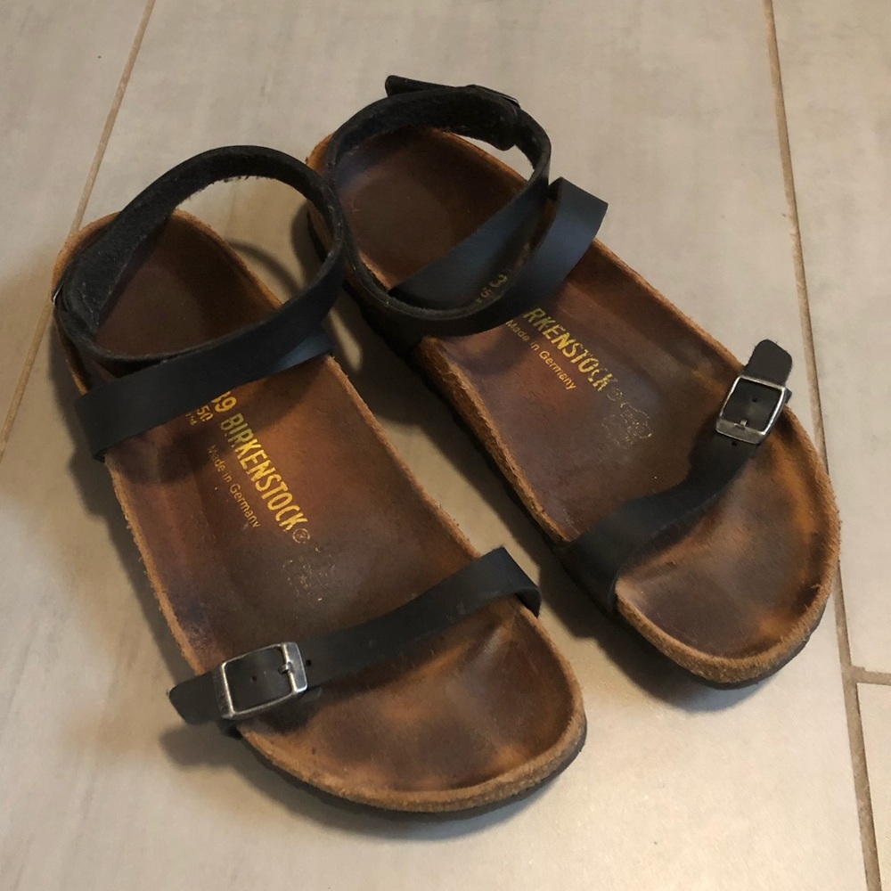 Birkenstock Daloa Sandal in Black size 39